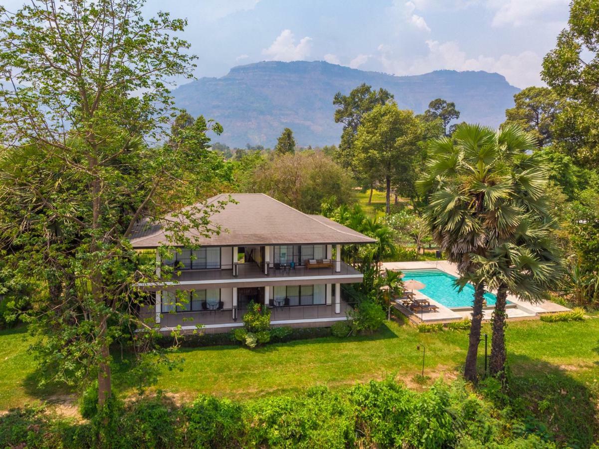 The River Resort Champasak Exterior photo